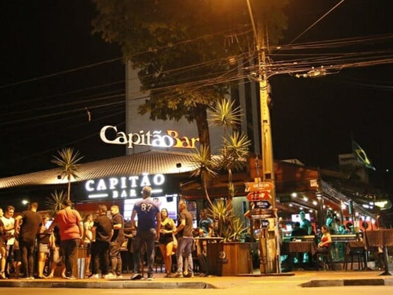 Entrada do Capitão Bar, restaurante em Foz do Iguaçu