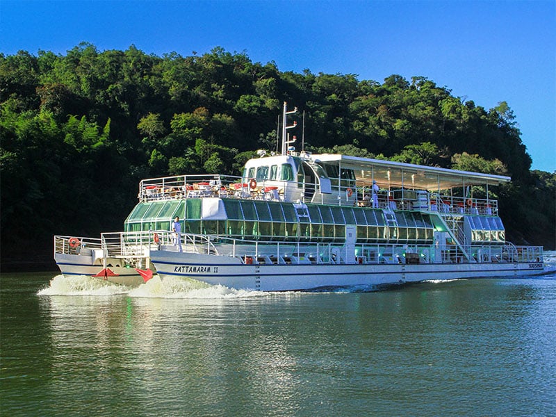 passeio de barco em Foz do Iguaçu